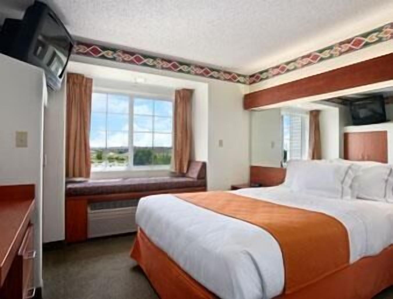 Microtel Inn And Suites Pueblo Bilik gambar